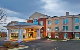 Holiday Inn Express And Suites Grand Rapids North